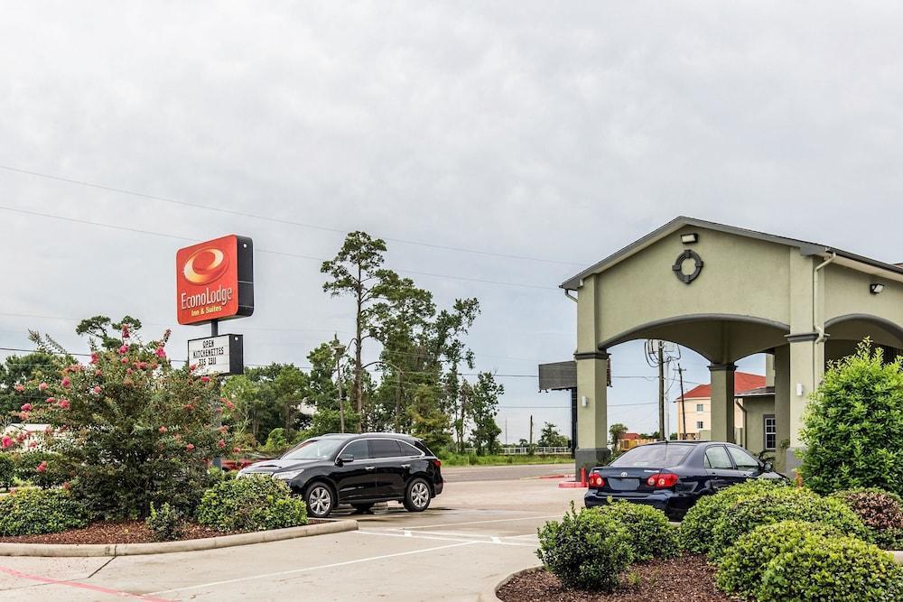 Quality Inn & Suites Bridge City Orange Exterior photo