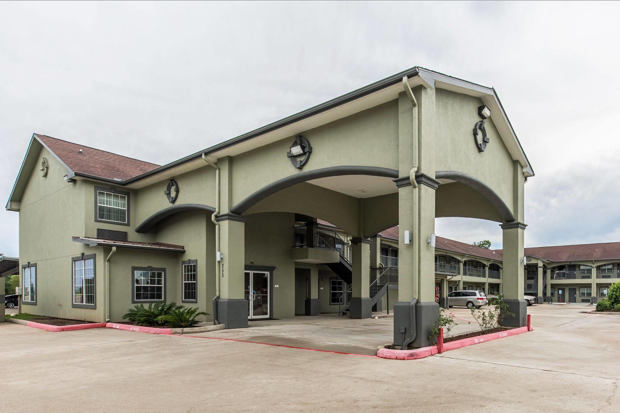 Quality Inn & Suites Bridge City Orange Exterior photo